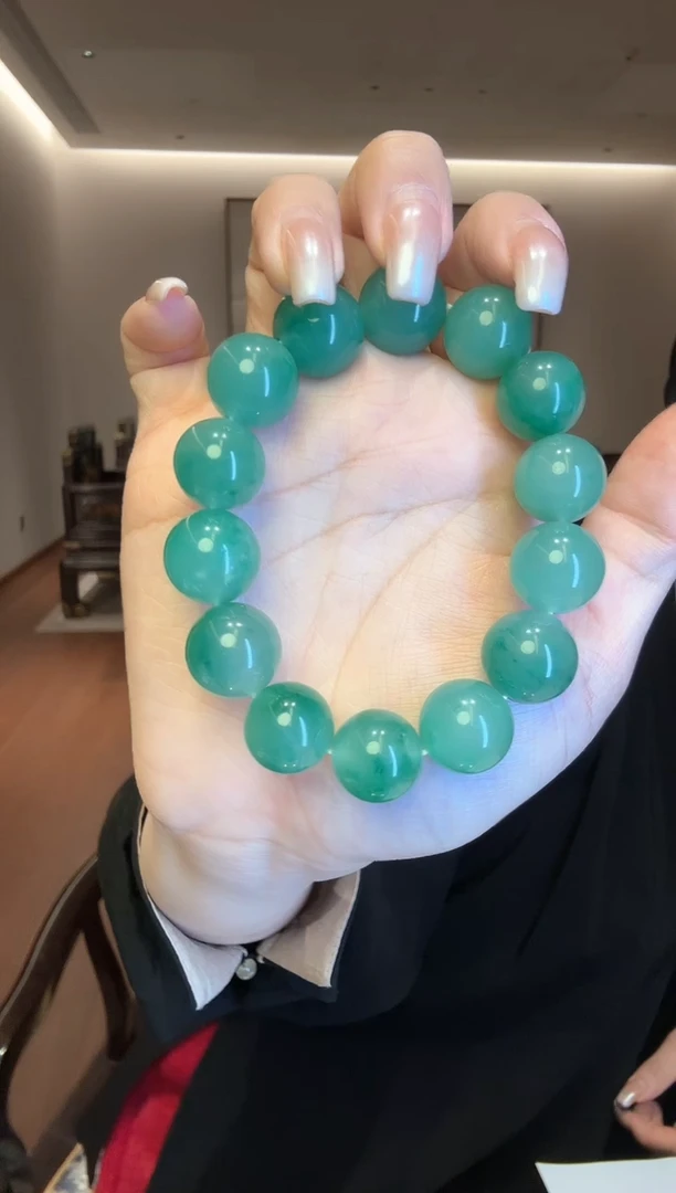 【闪购商品】石英质玉套链未镶嵌非洲翠手串