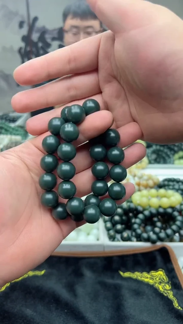 【闪购商品】和田玉手串未镶嵌沙枣青16拍一发一，多样性发货