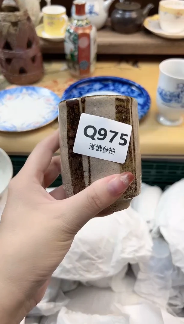 瓷片路**姐  975