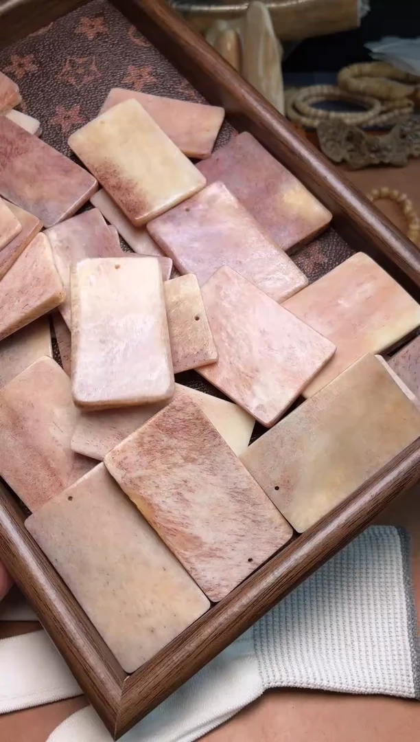 牛骨其他P1360-骨纹牌子