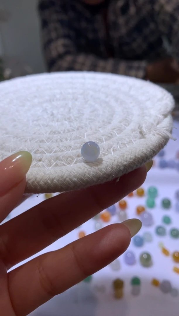 【闪购商品】定制翡翠未镶嵌6.9珠子