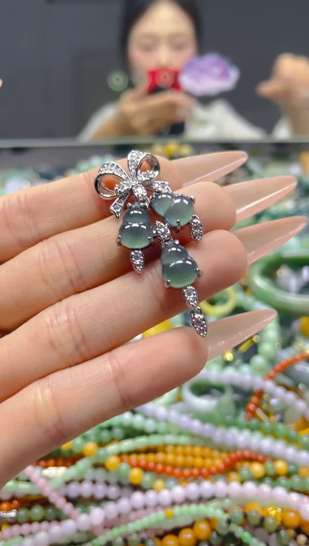 颈饰未镶嵌翡翠/S/翡翠A货，一件也是批发价