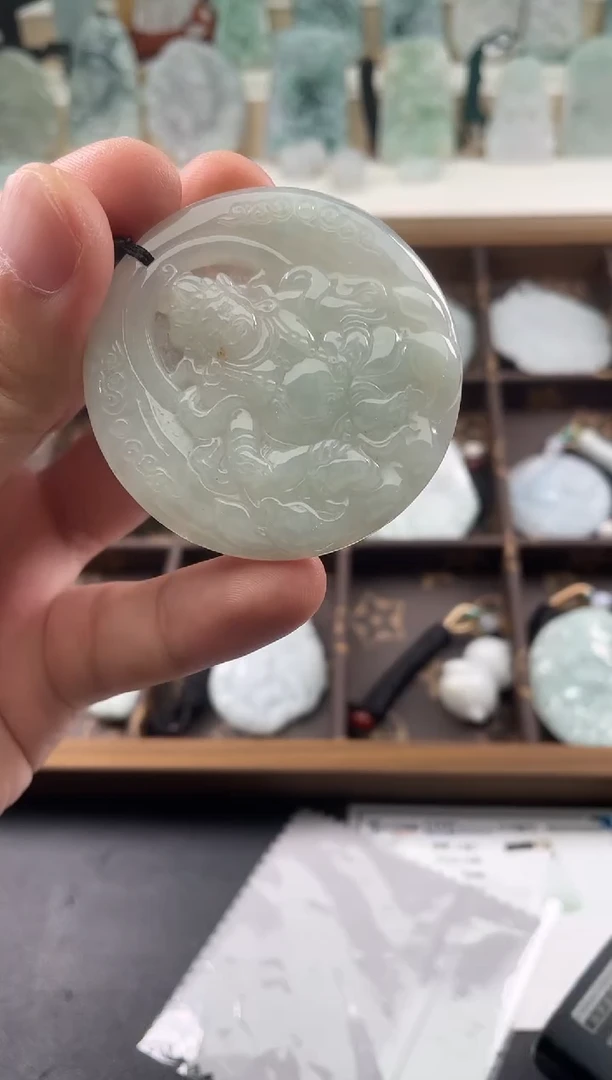 颈饰未镶嵌翡翠....9/13/.177
