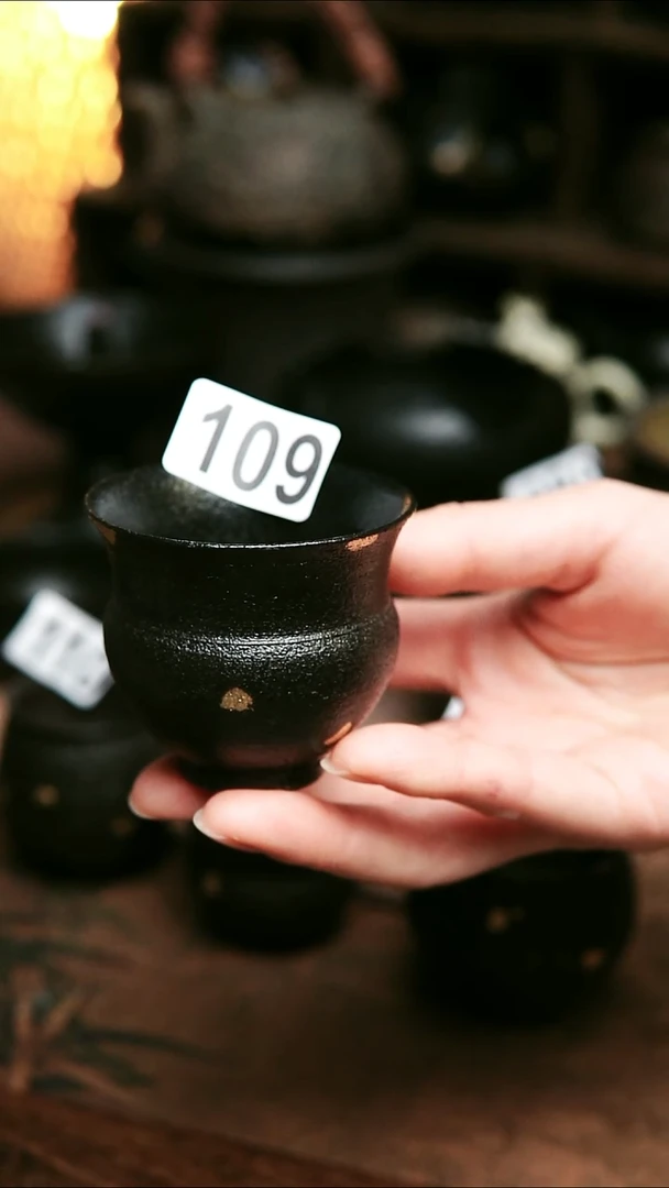 109号紫砂全手工黑金主人杯70毫升