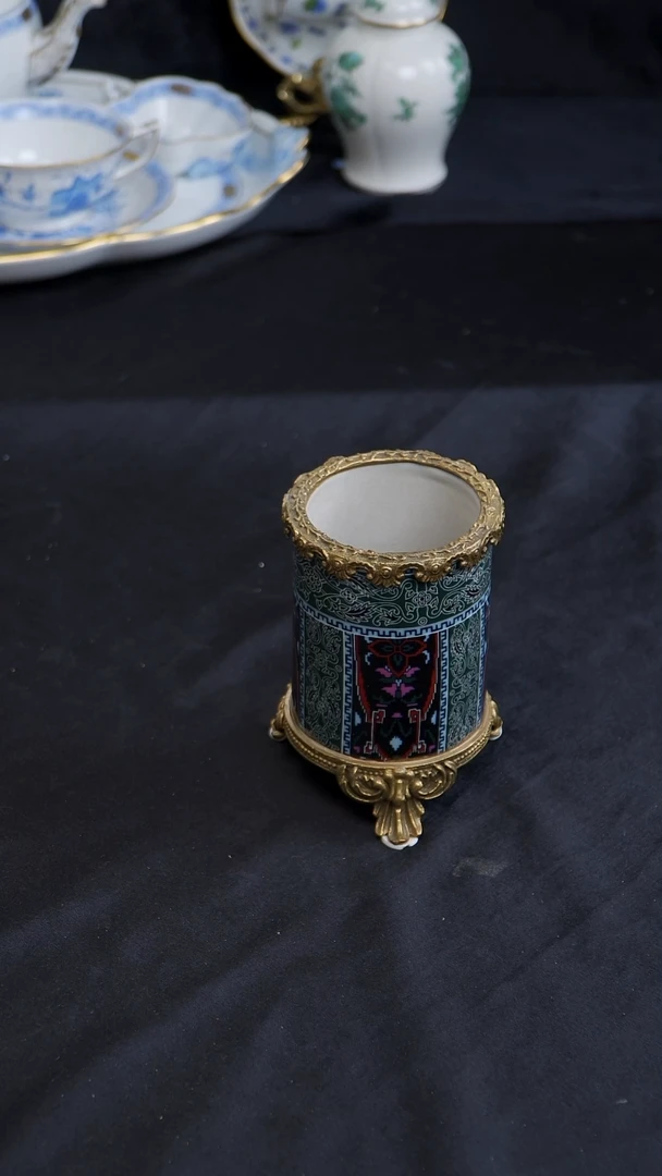 骨瓷婷婷中古器物如图所示54