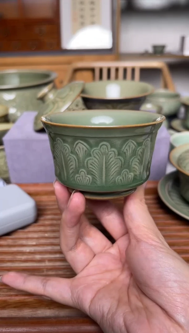 其他纯手工秘色蕉叶纹马蹄杯