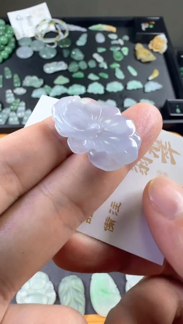 定制翡翠未镶嵌冰胶紫底莲花