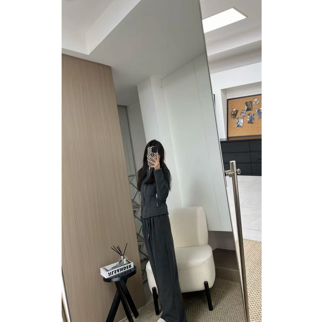 ZM9088~纸片人～显瘦保暖lu系休闲加绒套装女冬  现货发