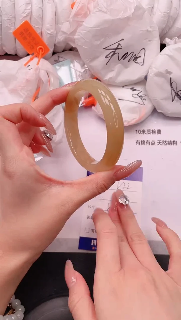 未镶嵌手镯石英质玉14V22-59