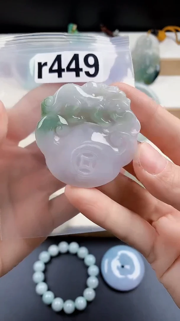 颈饰未镶嵌翡翠天然翡翠吊坠挂件