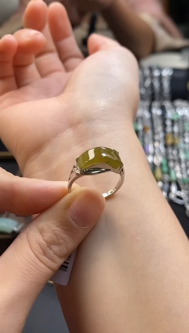 颈饰银S925镶嵌翡翠16934