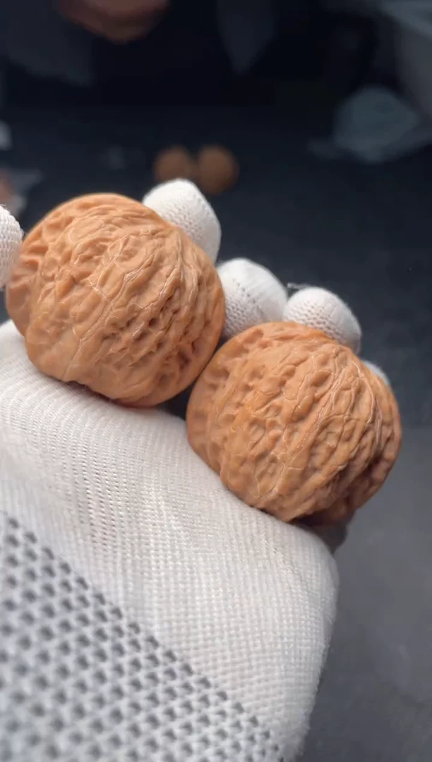 把件文玩核桃a51  铁锤 40尺  微修尖