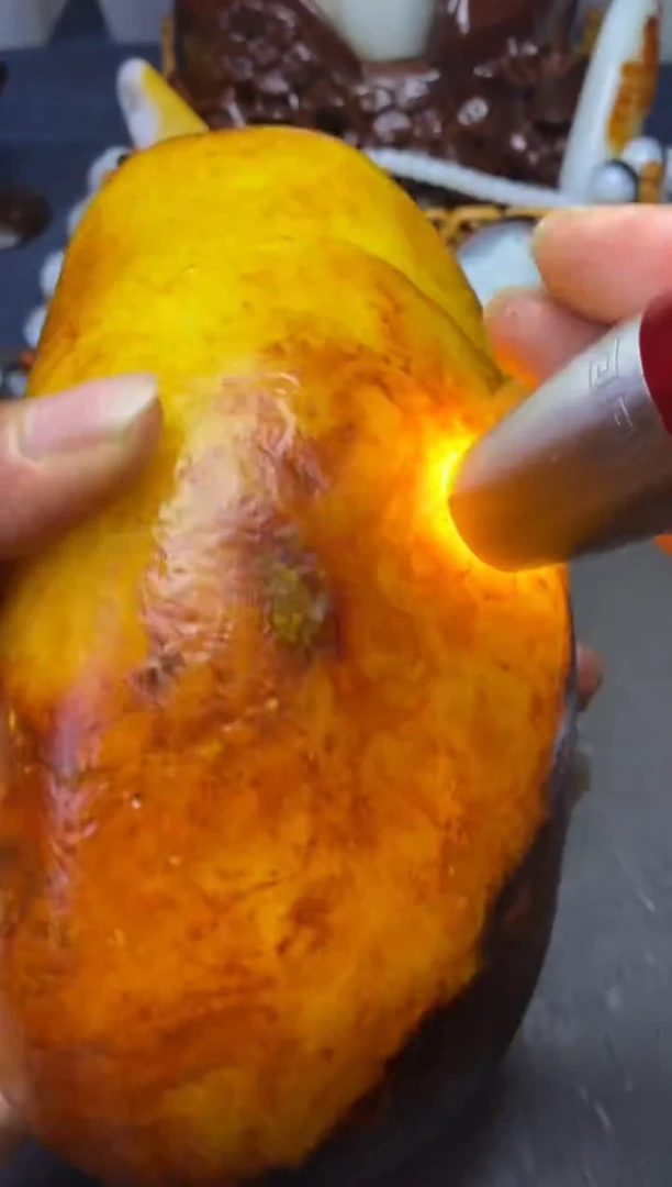 和田玉未镶嵌摆件挥****，和田玉