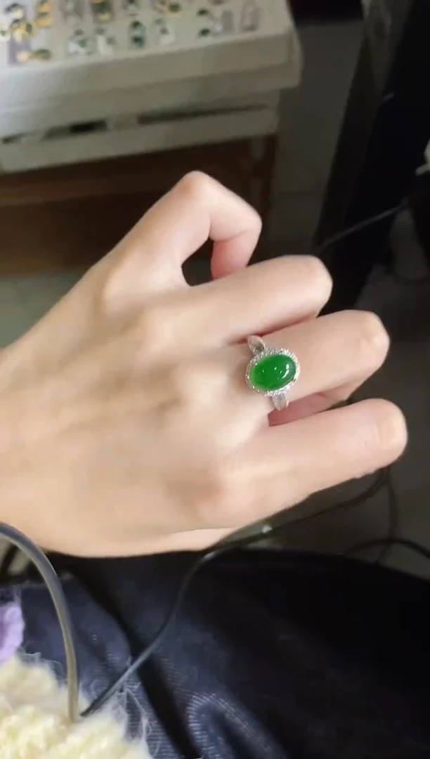 【闪购商品】翡翠戒指银S925镶嵌51511