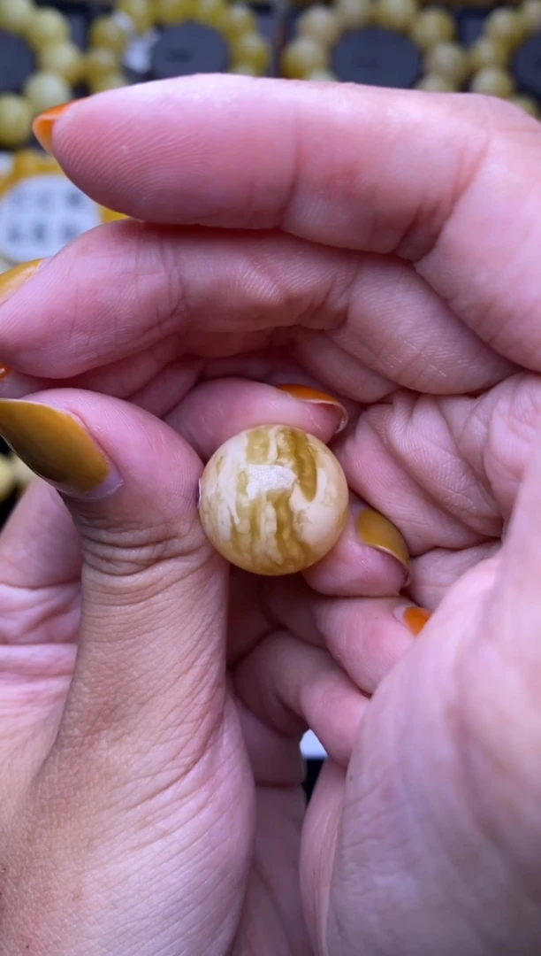 未镶嵌琥珀裸石大小姐珠宝195