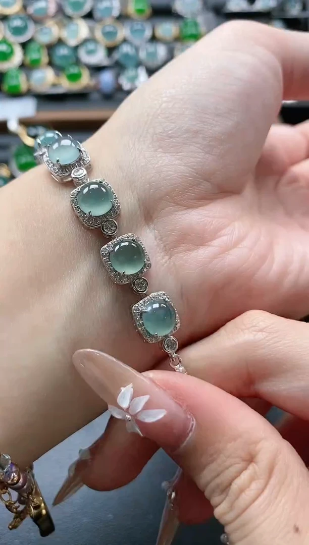 【闪购商品】翡翠戒指银S925镶嵌511511