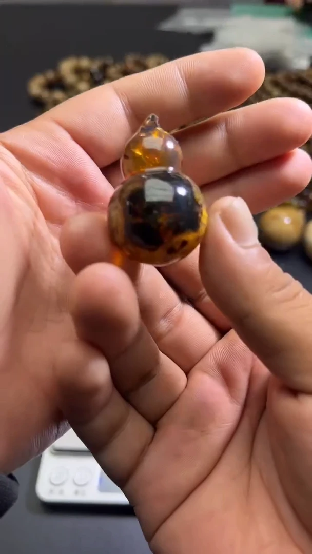 裸石琥珀未镶嵌56