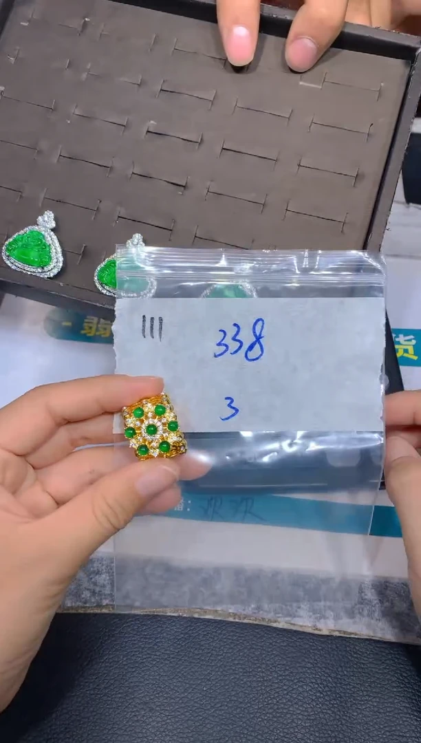 【闪购商品】定制翡翠未镶嵌111戒指多样性拍一发一毛货定制抛光