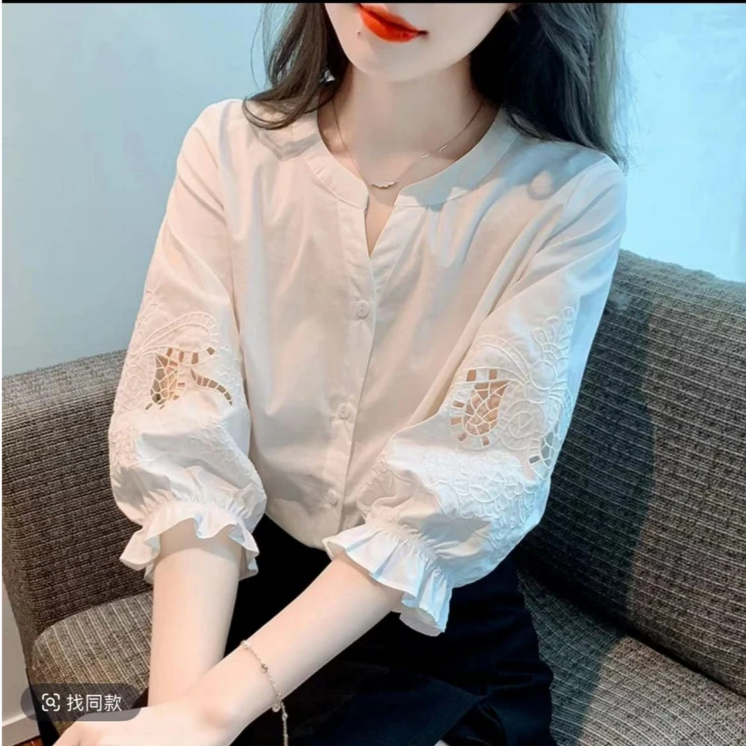 新高级感小个子上衣女五分袖白衬衫女2025新款刺绣镂空泡泡袖衬衣
