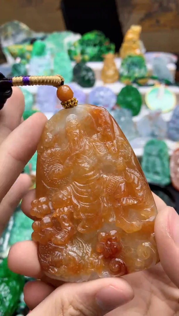 颈饰未镶嵌翡翠挣*钱天然A货翡翠