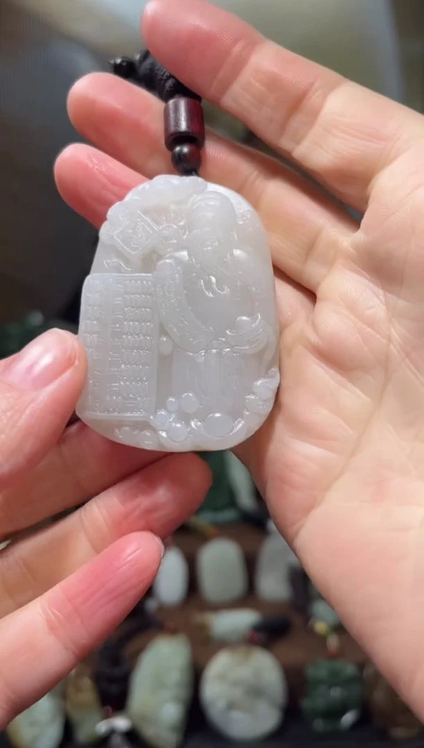 颈饰未镶嵌和田玉.