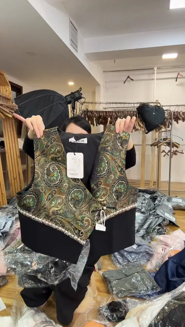 马甲  2X140斤以里