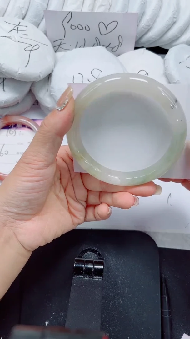 未镶嵌手镯石英质玉166-64