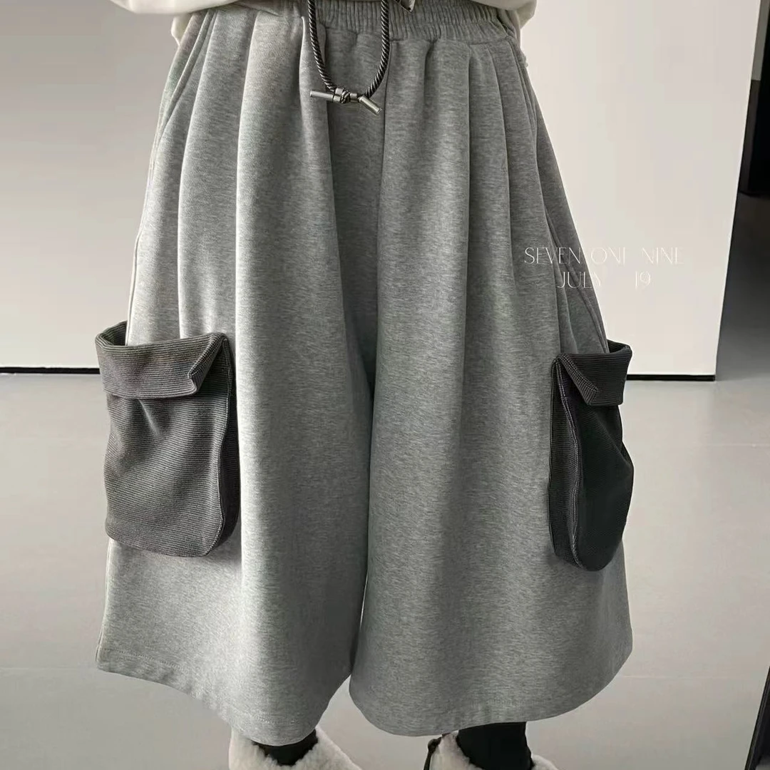 撞色口袋设计加绒五分裤