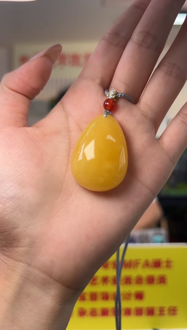 未镶嵌颈饰蜜蜡天然蜜蜡水滴吊坠10g