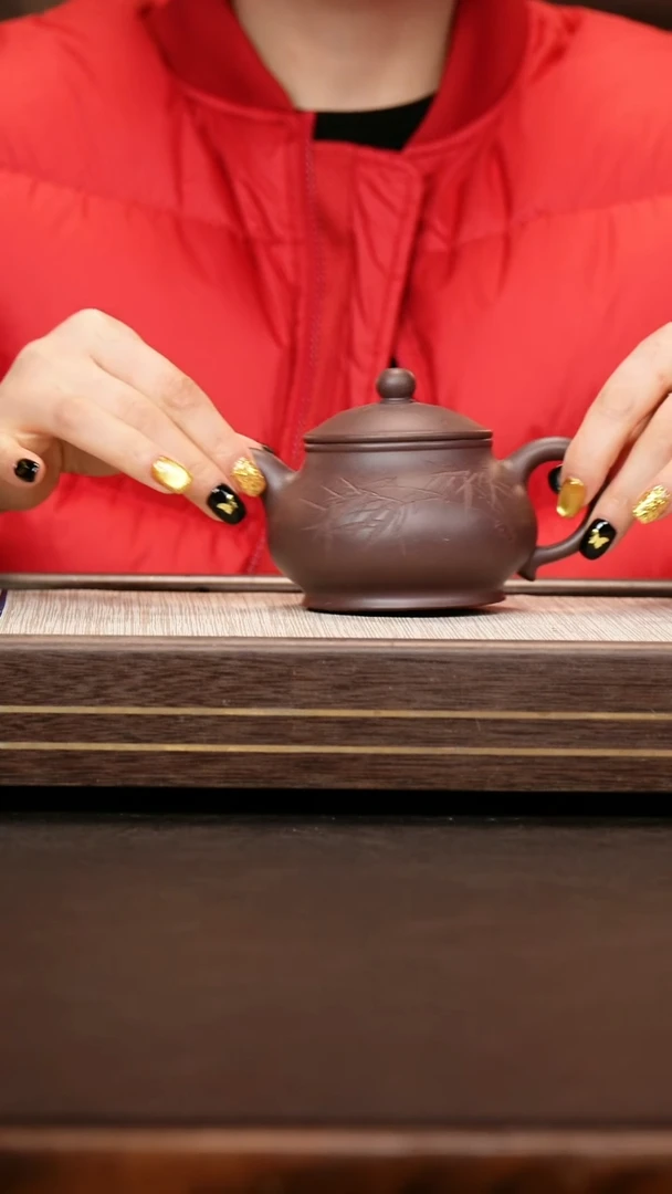 茶壶紫砂四号井底槽清 潘壶 刻绘