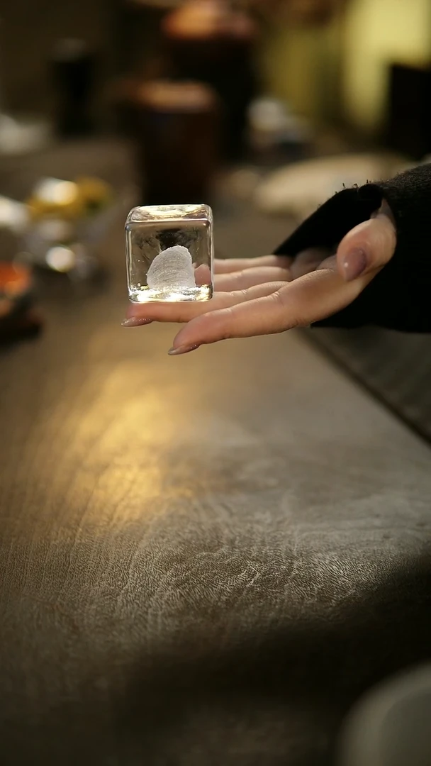 阿眠   玻心璃语盖置