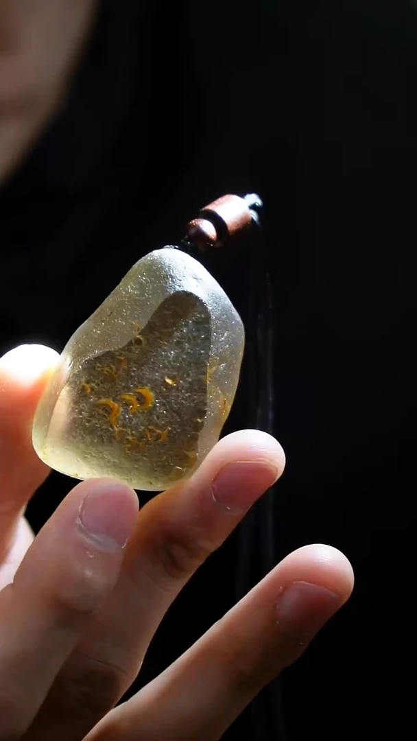 吊坠(赠链)未镶嵌水晶水晶