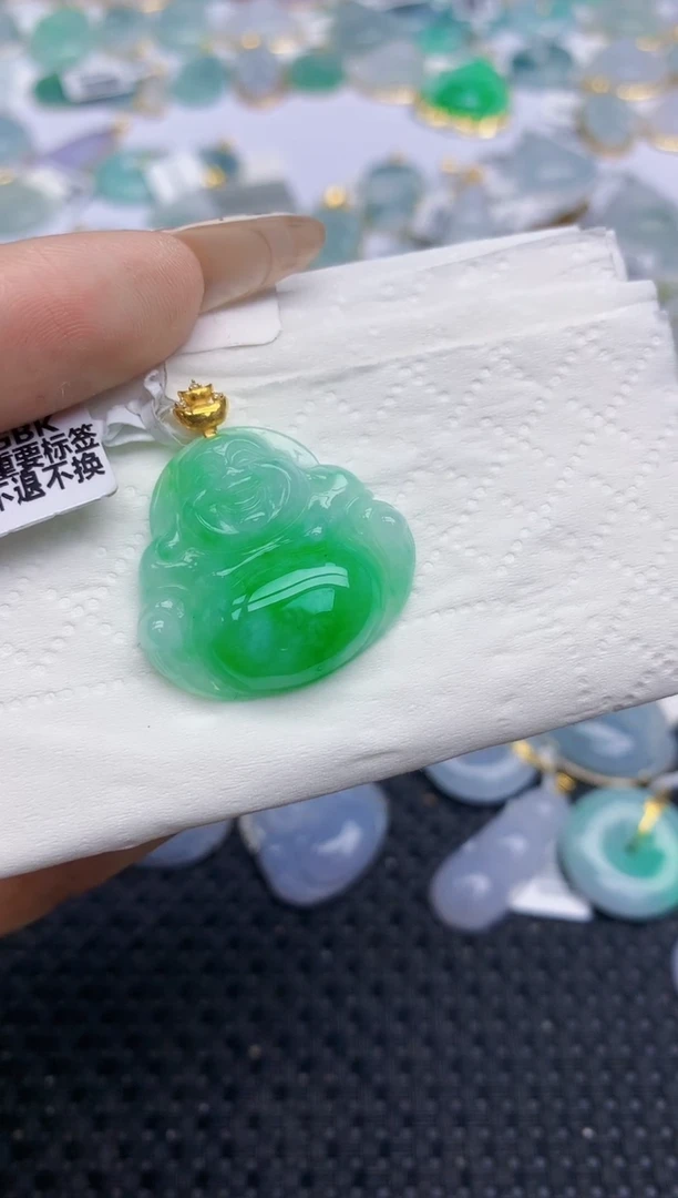 翡翠18K金镶嵌颈饰96   天然翡翠A货