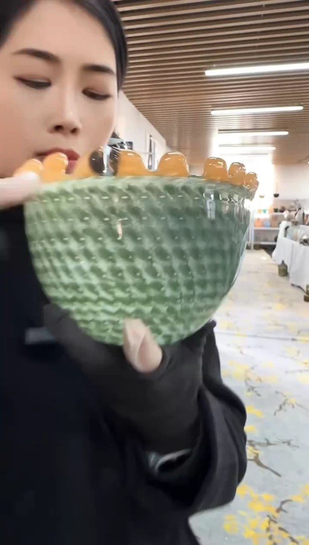 花瓶...............