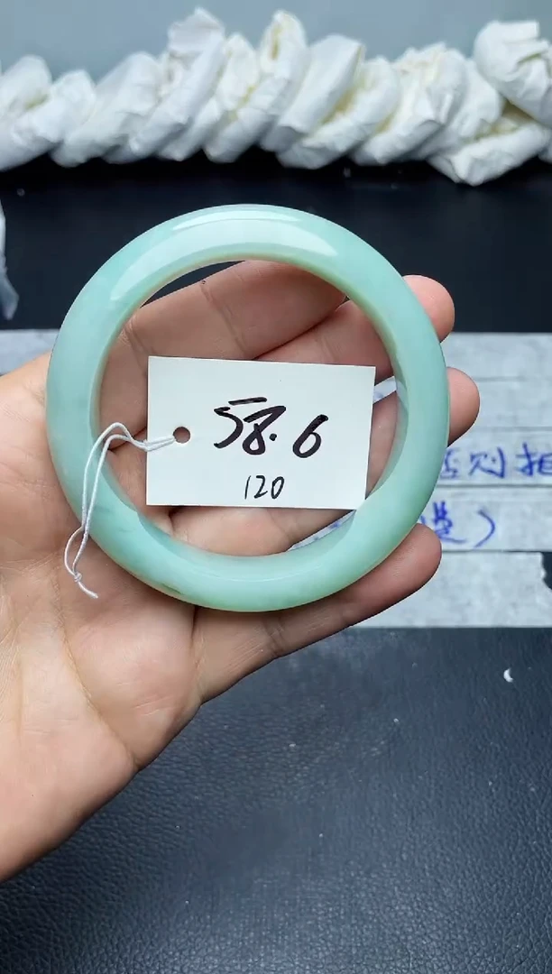 未镶嵌手镯翡翠120