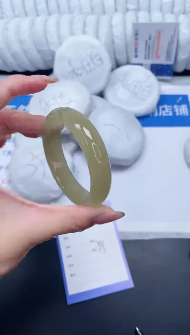 未镶嵌手镯石英质玉61-54CQ