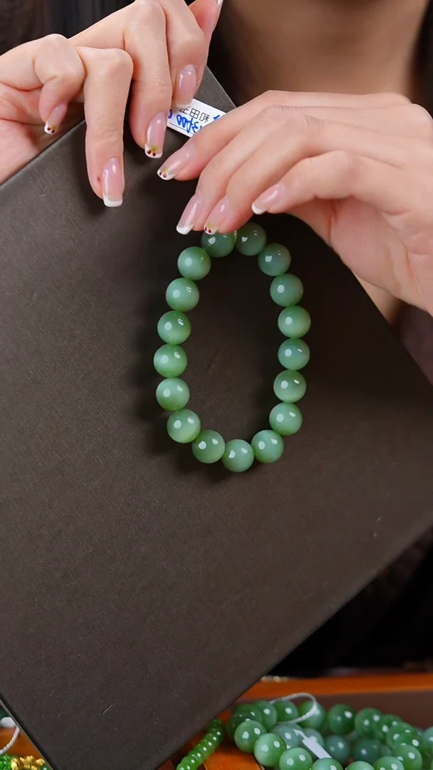 未镶嵌手链和田玉手链