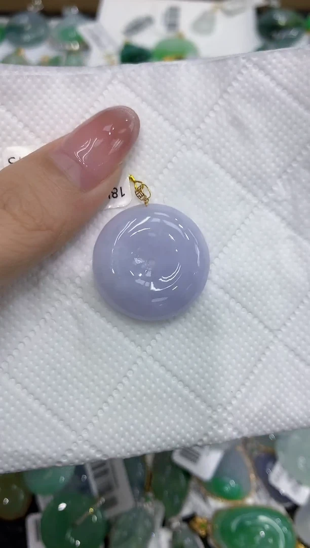翡翠18K金镶嵌颈饰111111111111