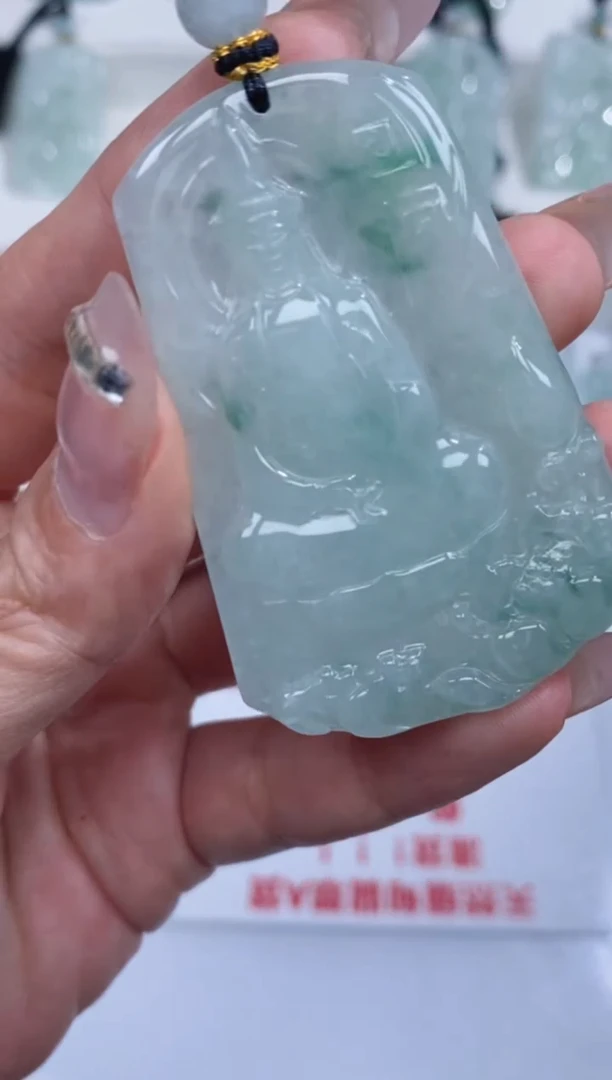 颈饰未镶嵌翡翠吊坠