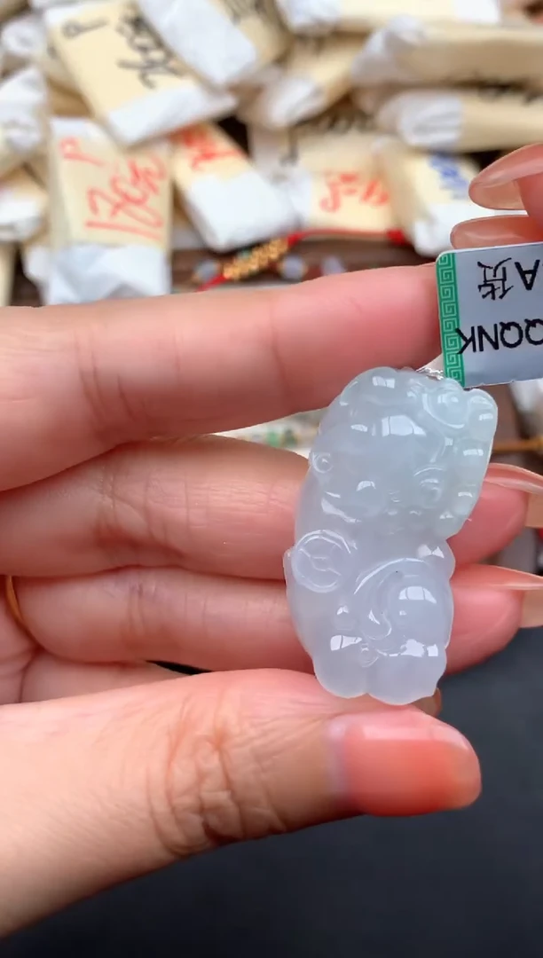 未镶嵌挂件翡翠1