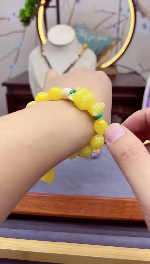 【闪购商品】蜜蜡手链未镶嵌s57`````