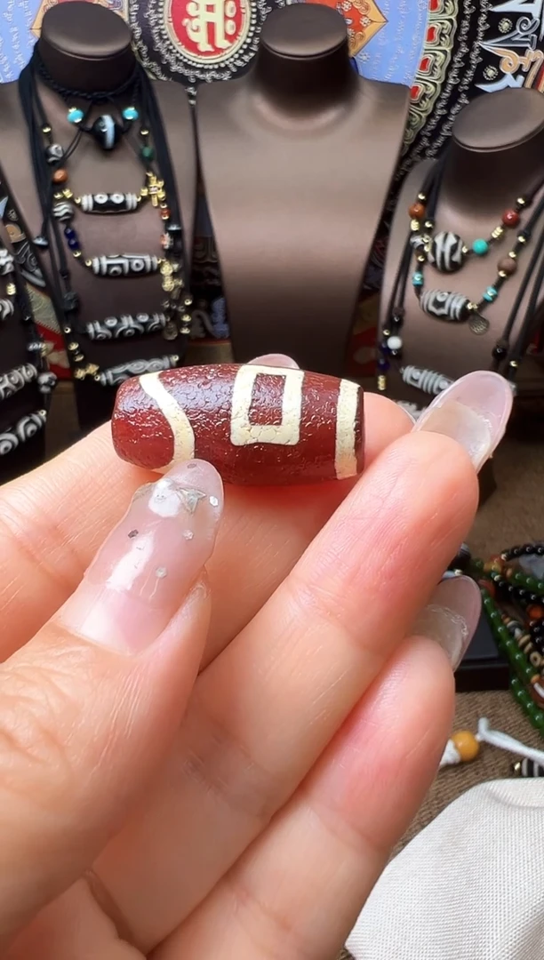 玛瑙/玉髓（覆膜）颈饰未镶嵌11