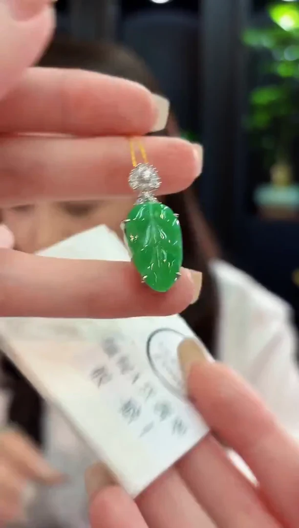 吊坠(不含链)未镶嵌翡翠  缅甸A货/支持复检/一件