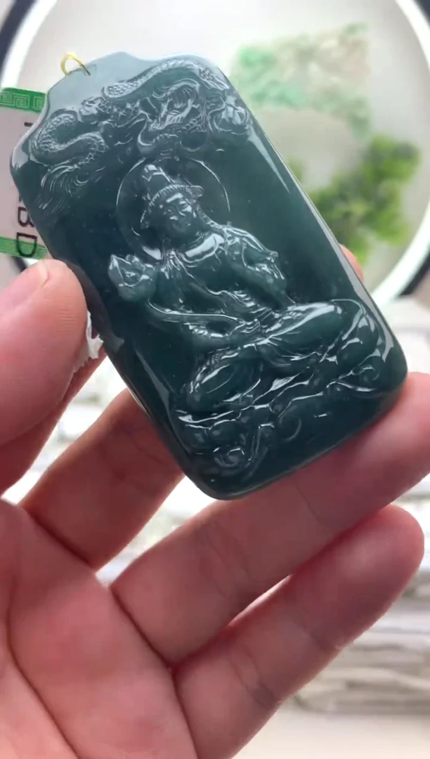 颈饰未镶嵌翡翠大势至