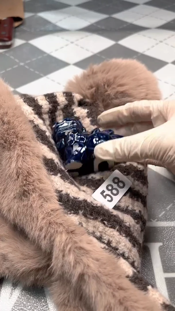 瓷片陶瓷如图所示周边