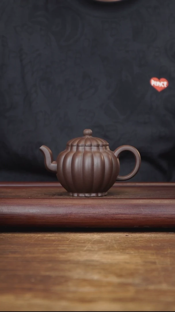 茶壶紫砂190ml 筋纹宫灯 紫泥