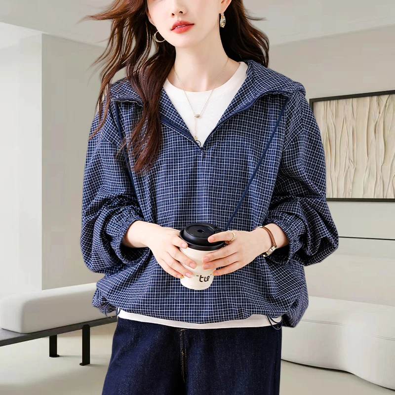 2025秋季新款时尚格子连帽衬衫女士大码宽松休闲显瘦洋气衬衣上衣
