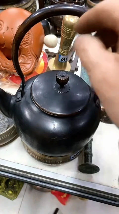 【闪购商品】一物一拍编号带字铜壶