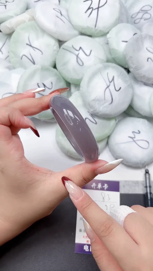 未镶嵌手镯石英质玉83-56.1