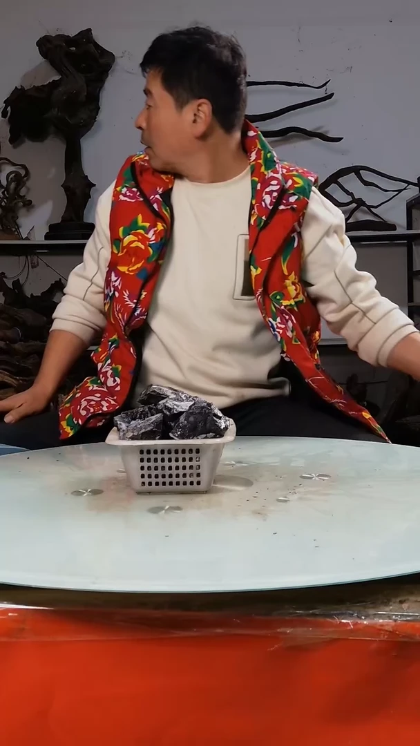 【闪购商品】木随机发货一筐青龙石中碎4斤9.9